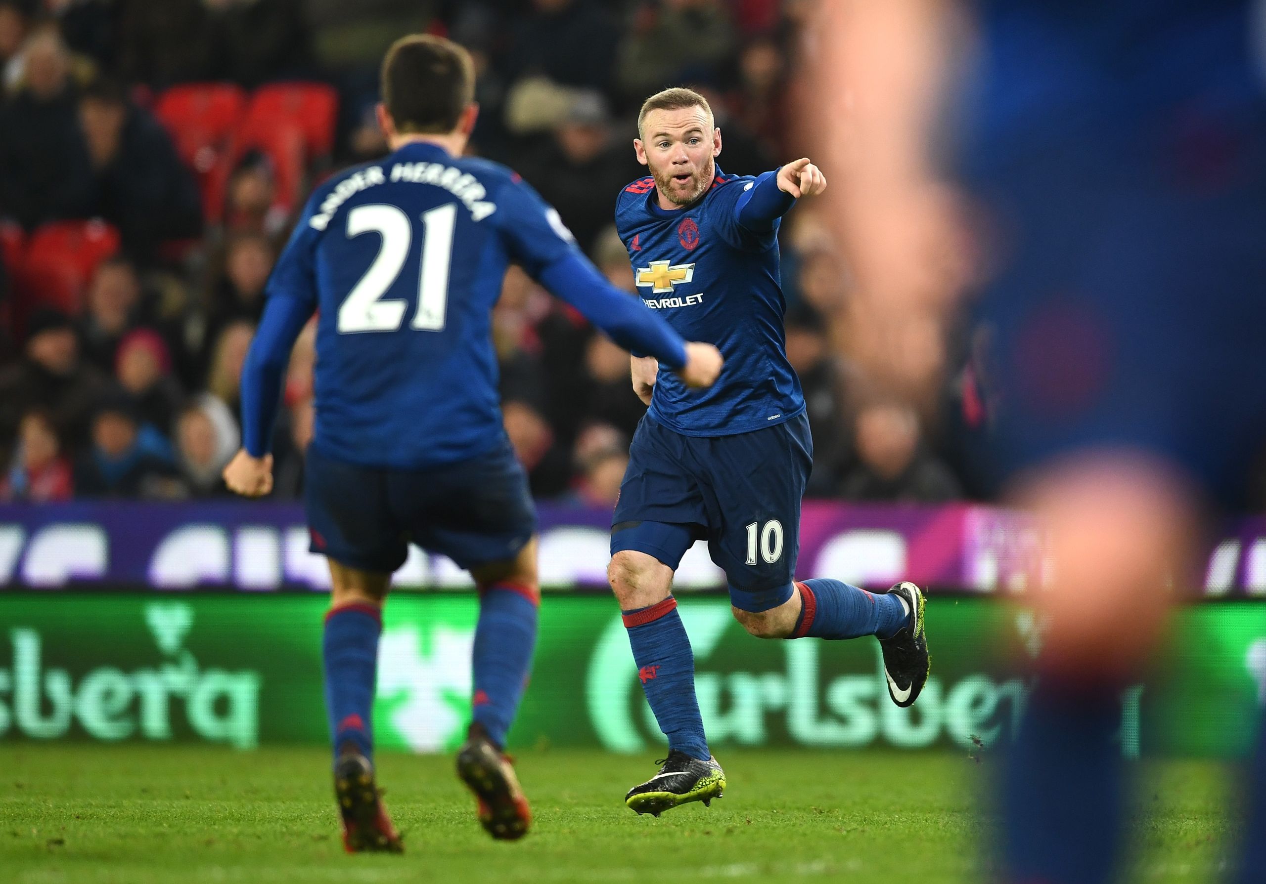 关于里程碑夜波士顿凯尔特人迎来里程碑；亚冠转会期刷纪录；目标明确；控场能力受关注的信息