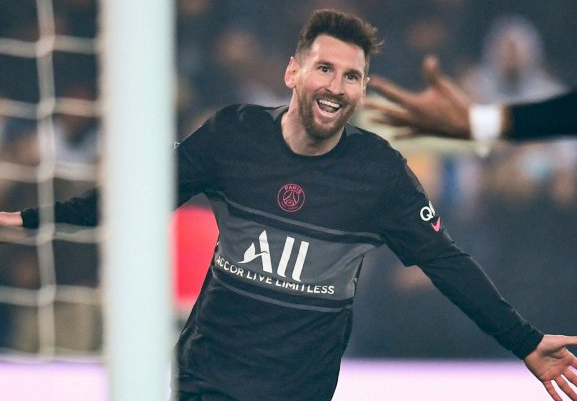 宝威棋牌 -里程碑夜！拉齐奥主帅复盘，法甲今晨刷纪录，质疑声仍在，心理建设被强调 