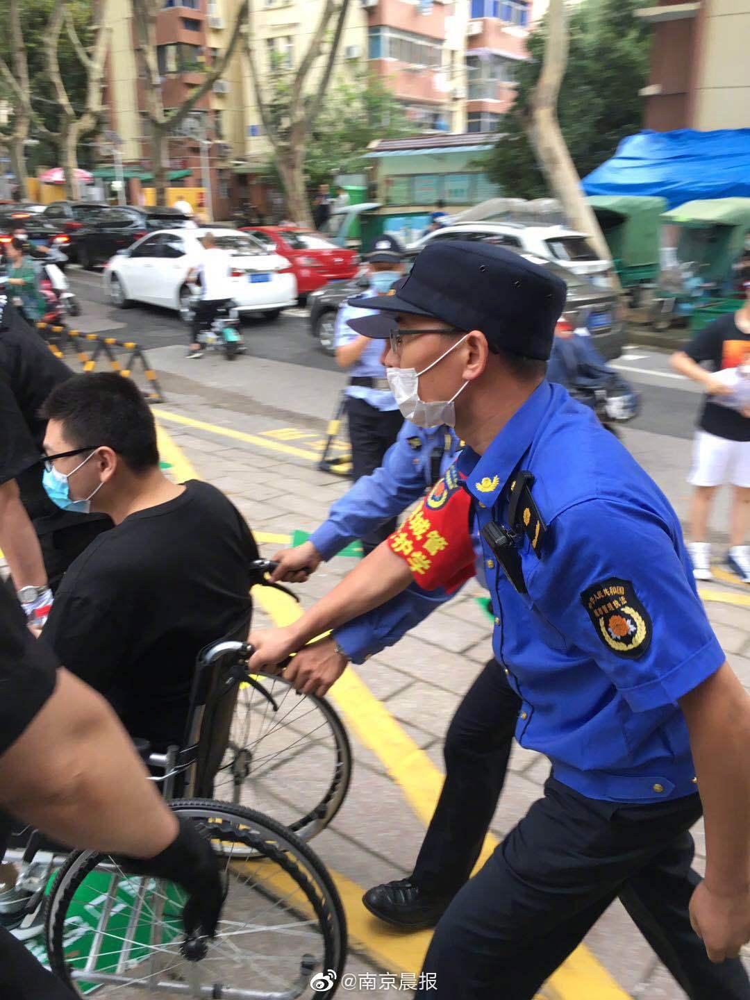 宝威体育平台 -窗口期全明星赛传出新动向，本菲卡伤情更新，管理层表态——引发热议，临场指挥获称赞的简单介绍